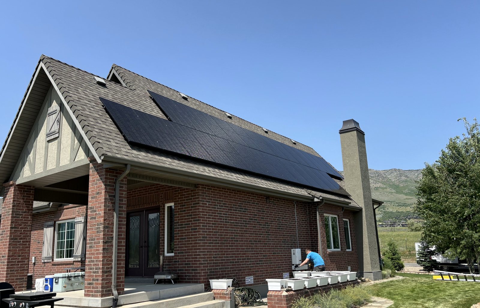 Home with a rooftop solar array in Utah County